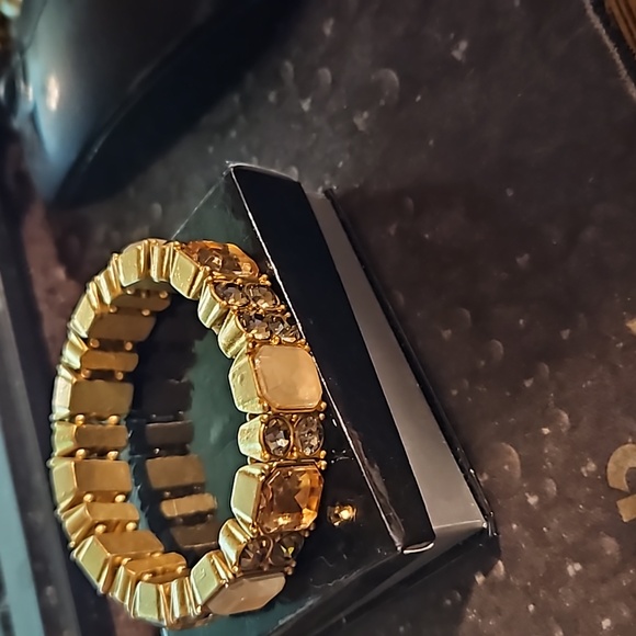 Charcoal Rhinestone Lucite Squares Stretch Bracelet - Picture 2 of 3